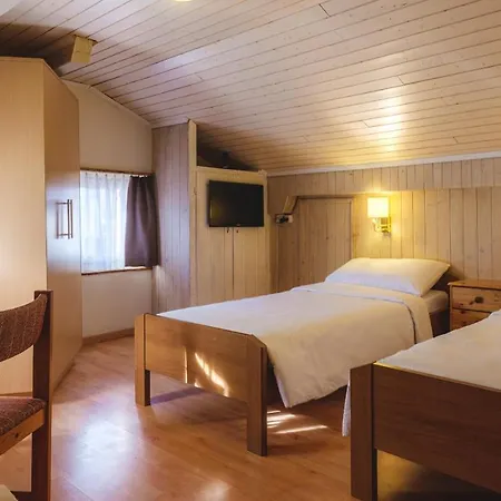 Guesthouse By The Rex-3